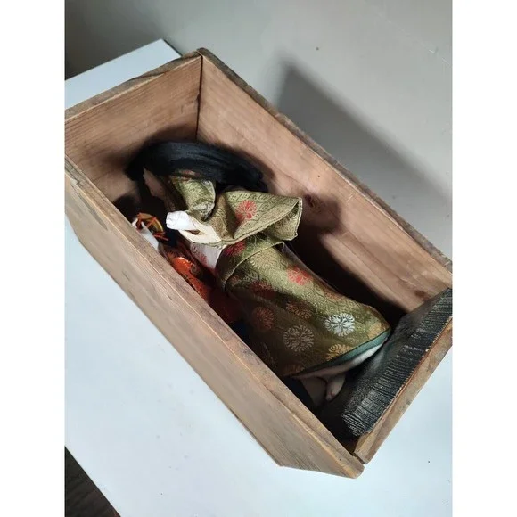 Vintage Japanese Geisha Doll w Kimono and Drum w/ Wood Base